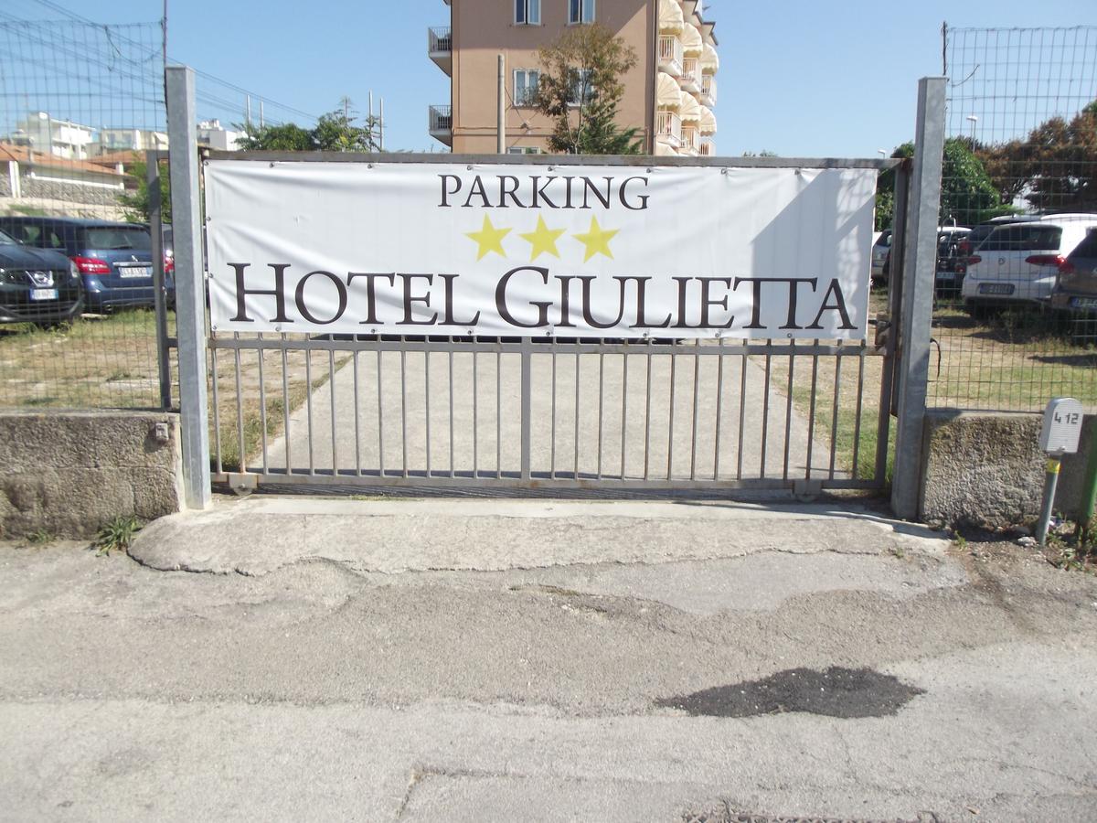 Hotel Giulietta Сенигалия Екстериор снимка