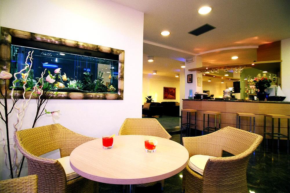 Hotel Giulietta Сенигалия Екстериор снимка